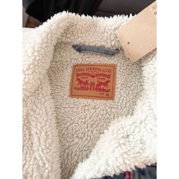 Levi's NWT Sz XL Slim Fit Divided Blue Original Sherpa Trucker Jean Jacket - Picture 10 of 13